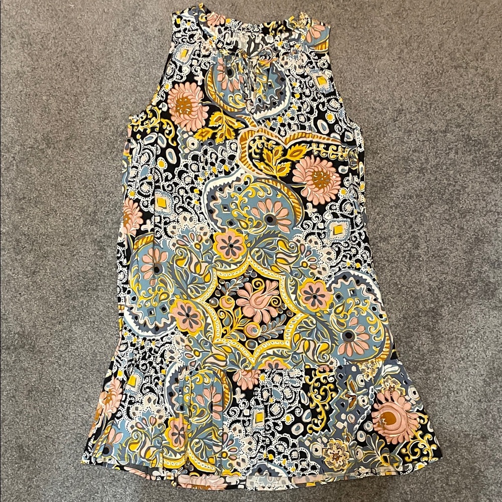 Floral Patterned Sleeveless Skirt